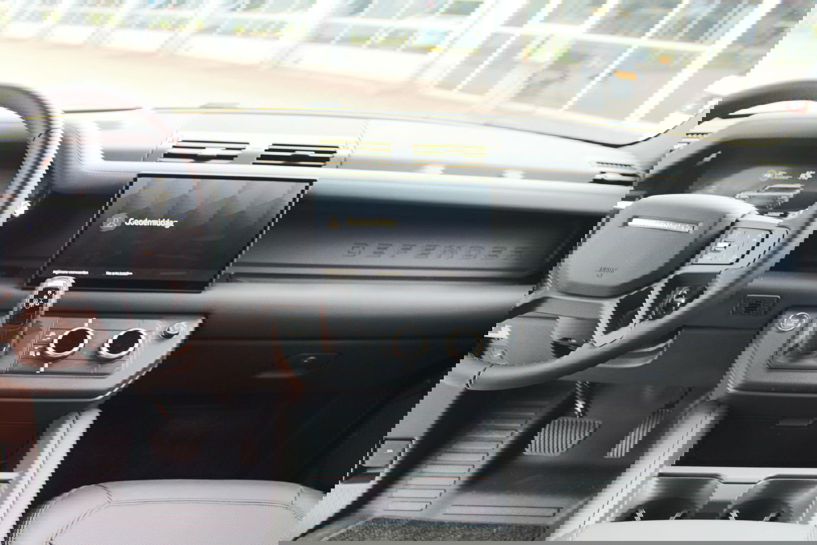 Land Rover Defender 110 2.0 P300e 110 X-Dynamic HSE