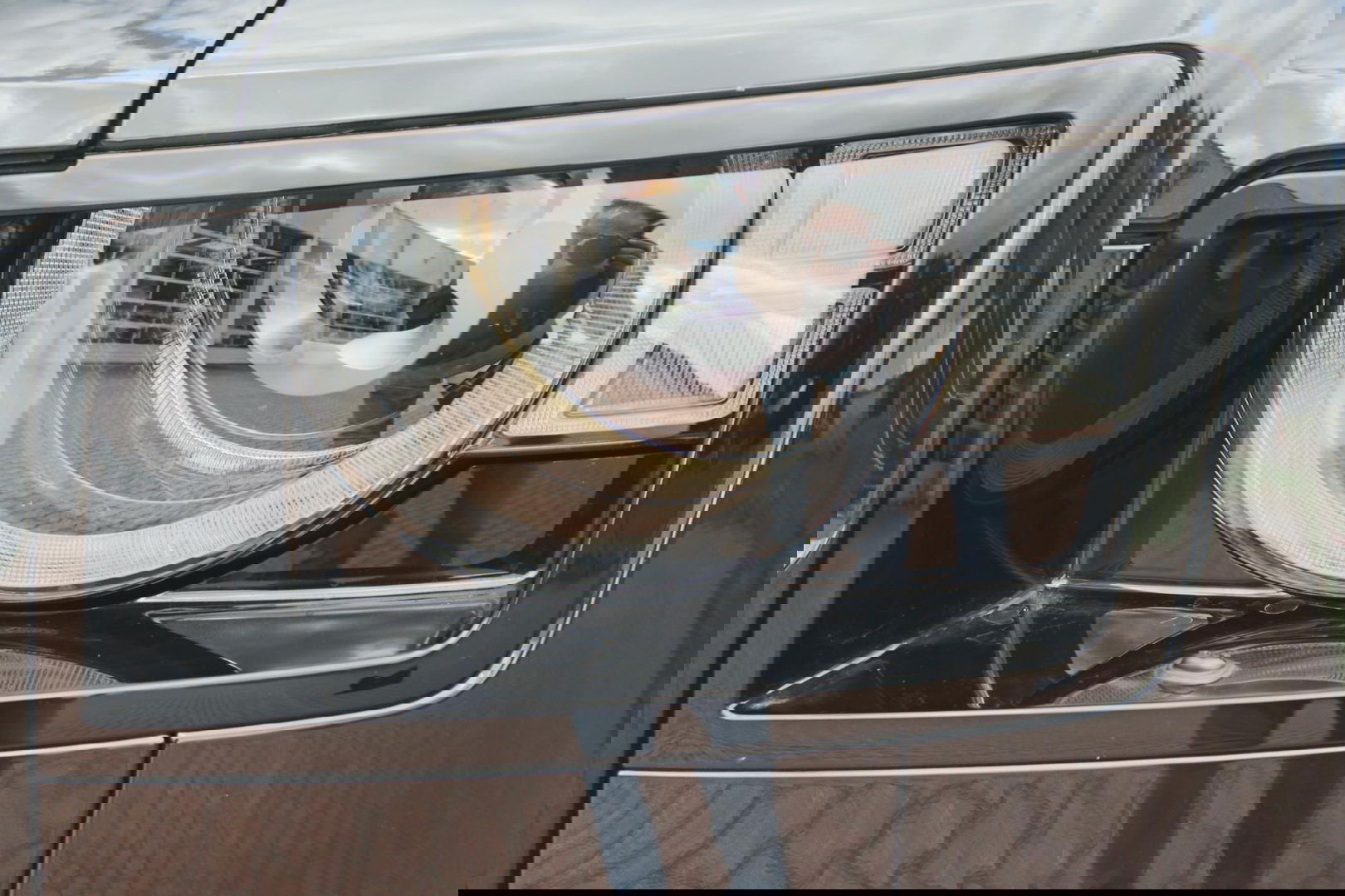 Land Rover Defender 110 2.0 P300e 110 X-Dynamic HSE