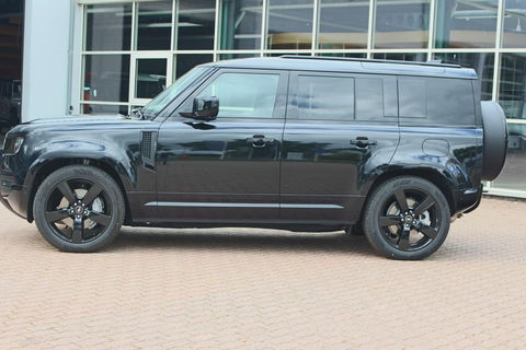 Land Rover Defender 110 2.0 P300e 110 X-Dynamic HSE