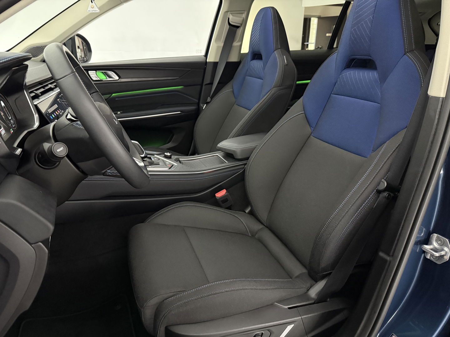 Lynk Co 01 1.5 | SOH 98% | Pano | Memory | Adap. Cruise | Sfeerverl. | 360° | Virtual | Keyless | Carplay