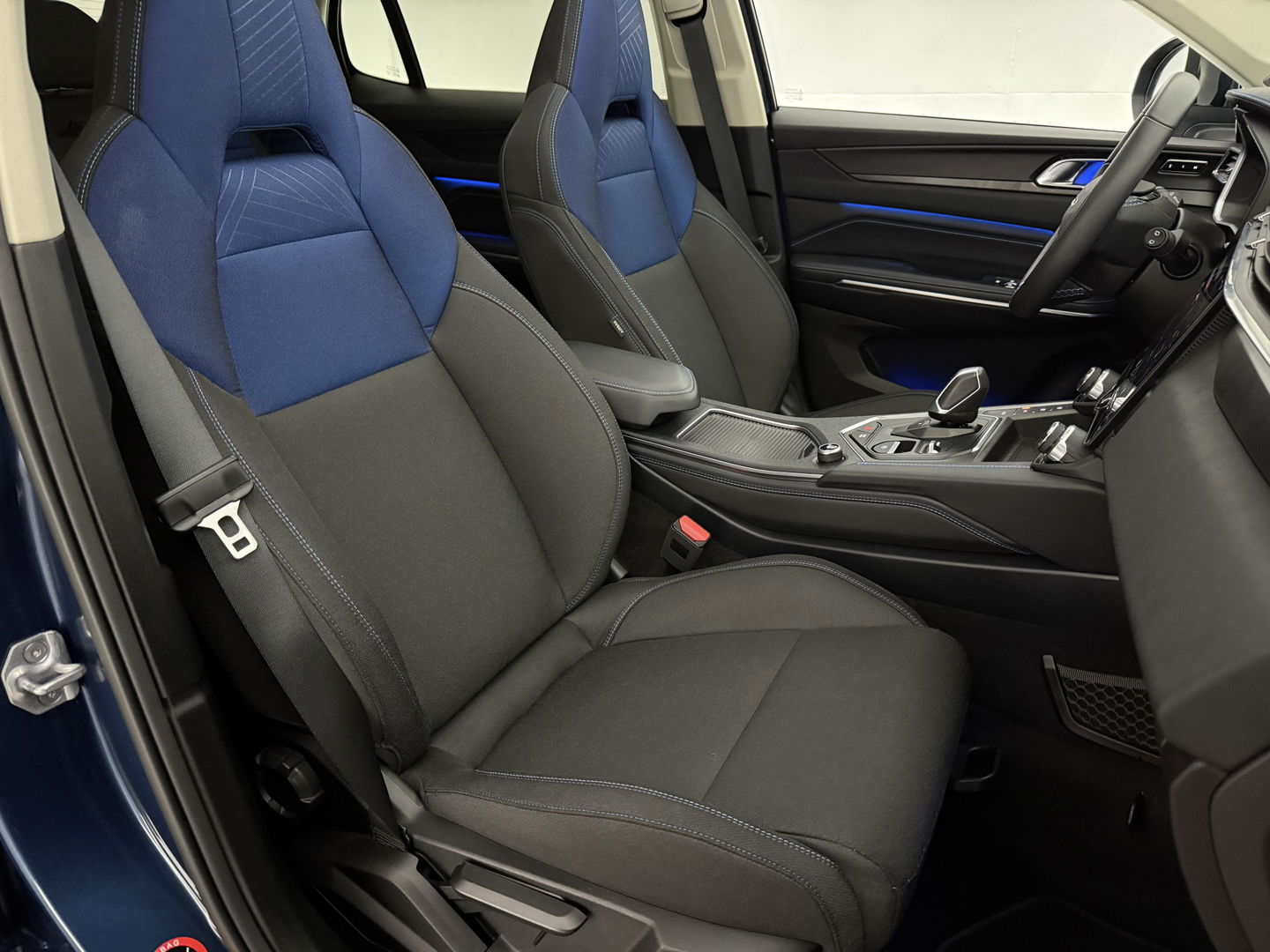 Lynk Co 01 1.5 | SOH 98% | Pano | Memory | Adap. Cruise | Sfeerverl. | 360° | Virtual | Keyless | Carplay