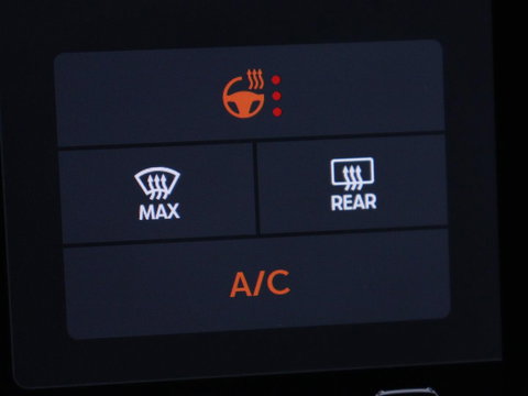 CUPRA Leon 1.4 eHybrid | Panoramadak | Stoelverwarming | Leder | Carplay | Adaptive cruise | Camera | Navigatie | Park Assist | Sportstoelen | Full LED | Sfeerverlichting | PHEV | Plug In