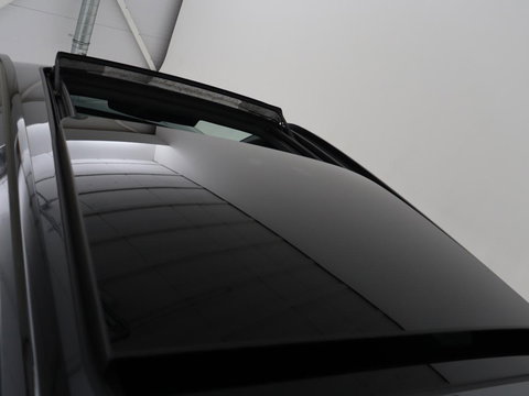 CUPRA Leon 1.4 eHybrid | Panoramadak | Stoelverwarming | Leder | Carplay | Adaptive cruise | Camera | Navigatie | Park Assist | Sportstoelen | Full LED | Sfeerverlichting | PHEV | Plug In