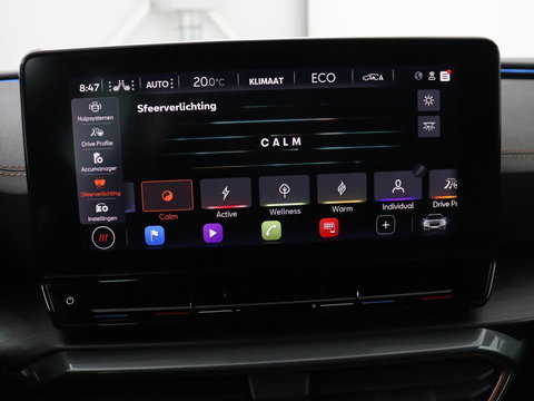 CUPRA Leon 1.4 eHybrid | Panoramadak | Stoelverwarming | Leder | Carplay | Adaptive cruise | Camera | Navigatie | Park Assist | Sportstoelen | Full LED | Sfeerverlichting | PHEV | Plug In