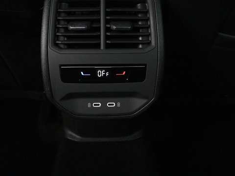 CUPRA Leon 1.4 eHybrid | Panoramadak | Stoelverwarming | Leder | Carplay | Adaptive cruise | Camera | Navigatie | Park Assist | Sportstoelen | Full LED | Sfeerverlichting | PHEV | Plug In