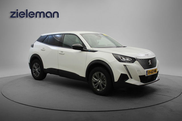 Peugeot e-2008 - Active Pack 50 kWh - Carplay, Stoelverwarming, SOH 92%