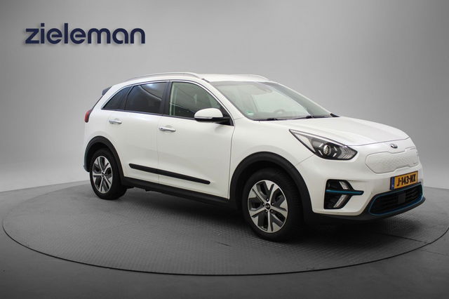 Kia e-Niro - DynamicLine 64 kWh - Carplay, Camera, Stuur/Stoelverw. SOH 90%