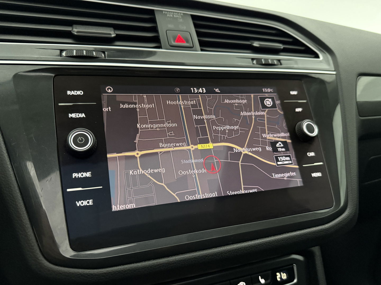 Volkswagen Tiguan 1.5 TSI 150PK ACT R-Line | Pano | Virtual | Carplay | Camera | LED | Adaptive Cruise | Dodehoek