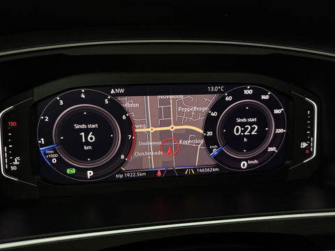 Volkswagen Tiguan 1.5 TSI 150PK ACT R-Line | Pano | Virtual | Carplay | Camera | LED | Adaptive Cruise | Dodehoek