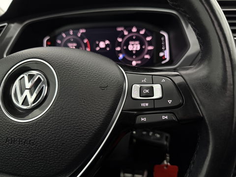 Volkswagen Tiguan 1.5 TSI 150PK ACT R-Line | Pano | Virtual | Carplay | Camera | LED | Adaptive Cruise | Dodehoek