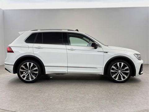 Volkswagen Tiguan 1.5 TSI 150PK ACT R-Line | Pano | Virtual | Carplay | Camera | LED | Adaptive Cruise | Dodehoek