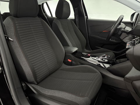 Peugeot e-208 EV Active 50 kWh | SOH 93% | Snelladen | Carplay | Cruise | Parkeersens. | Navi | NAP