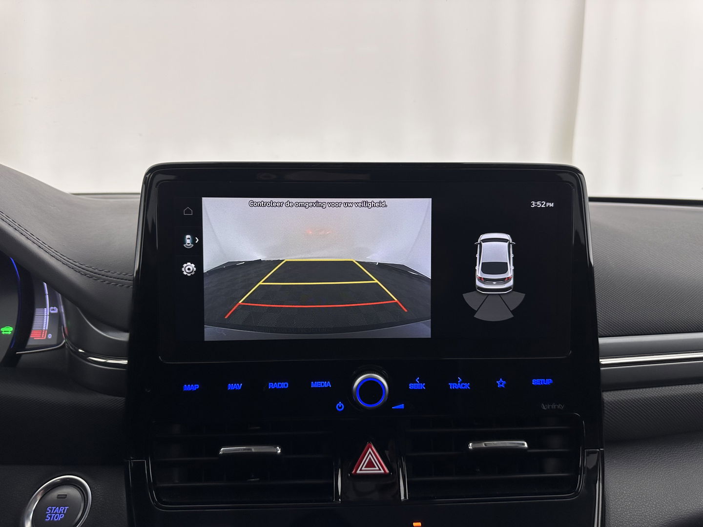 Hyundai IONIQ Comfort EV 38 kWh {SOH-100%} (INCL-BTW) *FULL-LED | ADAPTIVE-CRUISE | CAMERA | KEYLESS | DAB+ | NAVI-FULLMAP | HEATED-COMFORTSEATS | PRIVACYGLASS | ECC | AMBIENTLIGHT | DIGI-COCKPIT | SHIFTPADDLES | LANE-ASSIST | PDC | .