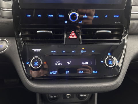 Hyundai IONIQ Comfort EV 38 kWh {SOH-100%} (INCL-BTW) *FULL-LED | ADAPTIVE-CRUISE | CAMERA | KEYLESS | DAB+ | NAVI-FULLMAP | HEATED-COMFORTSEATS | PRIVACYGLASS | ECC | AMBIENTLIGHT | DIGI-COCKPIT | SHIFTPADDLES | LANE-ASSIST | PDC | .