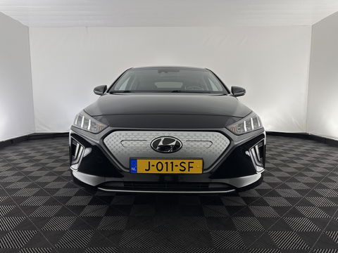 Hyundai IONIQ Comfort EV 38 kWh {SOH-100%} (INCL-BTW) *FULL-LED | ADAPTIVE-CRUISE | CAMERA | KEYLESS | DAB+ | NAVI-FULLMAP | HEATED-COMFORTSEATS | PRIVACYGLASS | ECC | AMBIENTLIGHT | DIGI-COCKPIT | SHIFTPADDLES | LANE-ASSIST | PDC | .