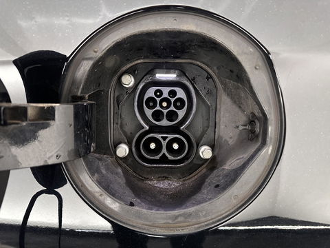 Hyundai IONIQ Comfort EV 38 kWh {SOH-100%} (INCL-BTW) *FULL-LED | ADAPTIVE-CRUISE | CAMERA | KEYLESS | DAB+ | NAVI-FULLMAP | HEATED-COMFORTSEATS | PRIVACYGLASS | ECC | AMBIENTLIGHT | DIGI-COCKPIT | SHIFTPADDLES | LANE-ASSIST | PDC | .