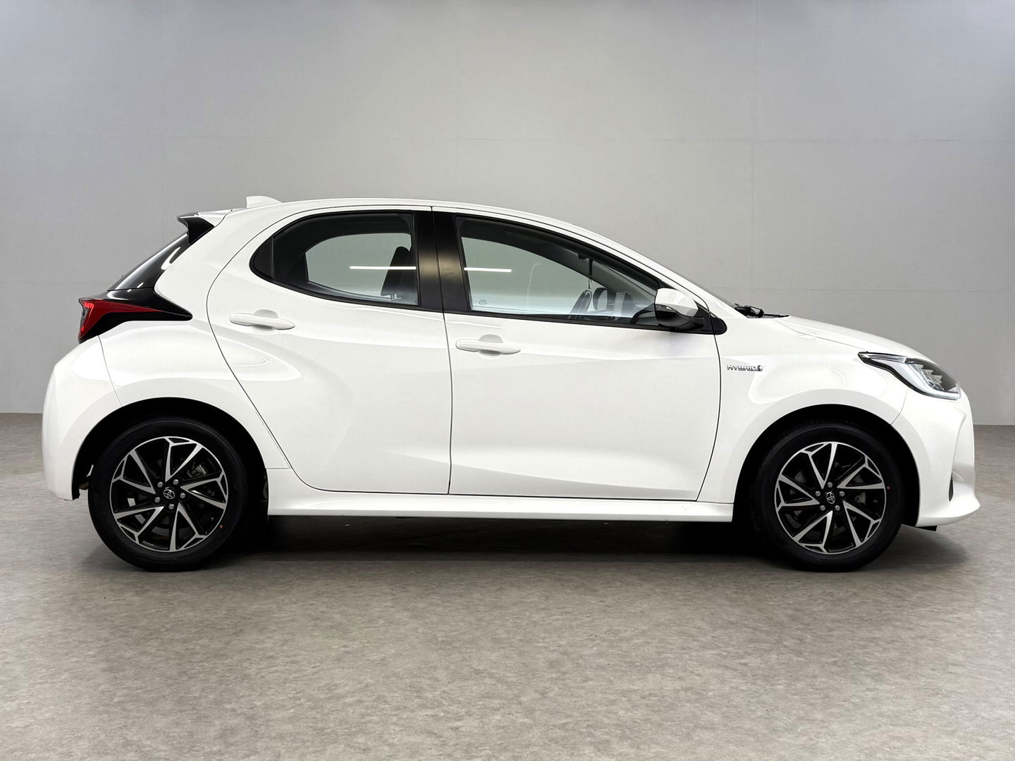 Toyota Yaris 1.5 Hybrid Dynamic | Camera | Carplay | Cruise | LED | NAP