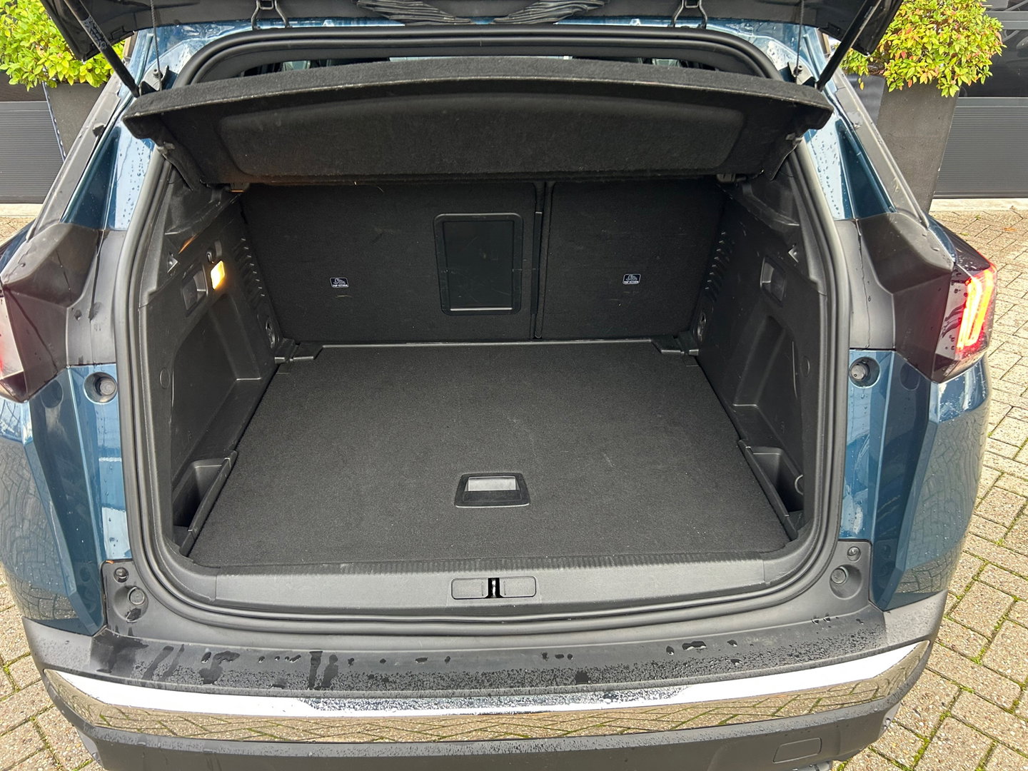 Peugeot 3008 1.2 PureTech Allure Applecarplay|Cruisecontrol|Stoelverwarming|Lichtmetalenvelgen