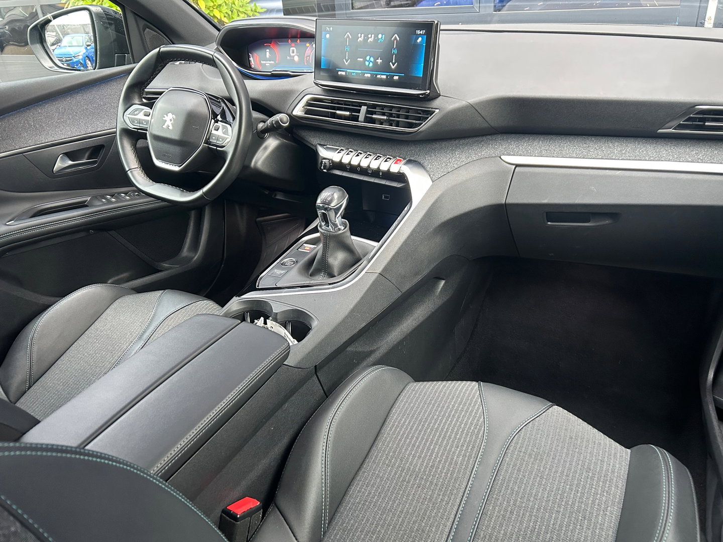 Peugeot 3008 1.2 PureTech Allure Applecarplay|Cruisecontrol|Stoelverwarming|Lichtmetalenvelgen