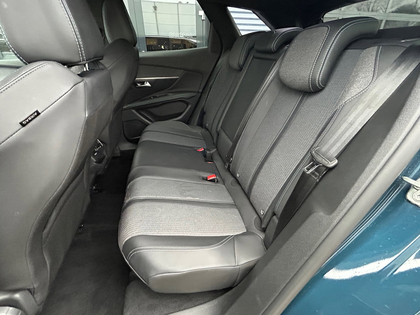 Peugeot 3008 1.2 PureTech Allure Applecarplay|Cruisecontrol|Stoelverwarming|Lichtmetalenvelgen