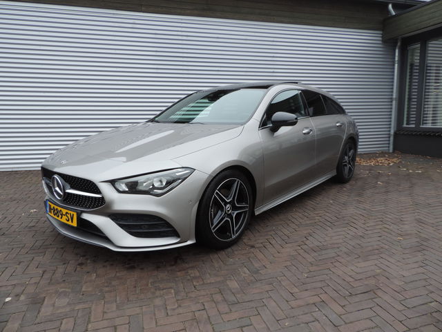 Mercedes-Benz CLA - Shooting Brake 180 Business Solution AMG panoramadak night pakket trekhaak vol vol sfeer licht