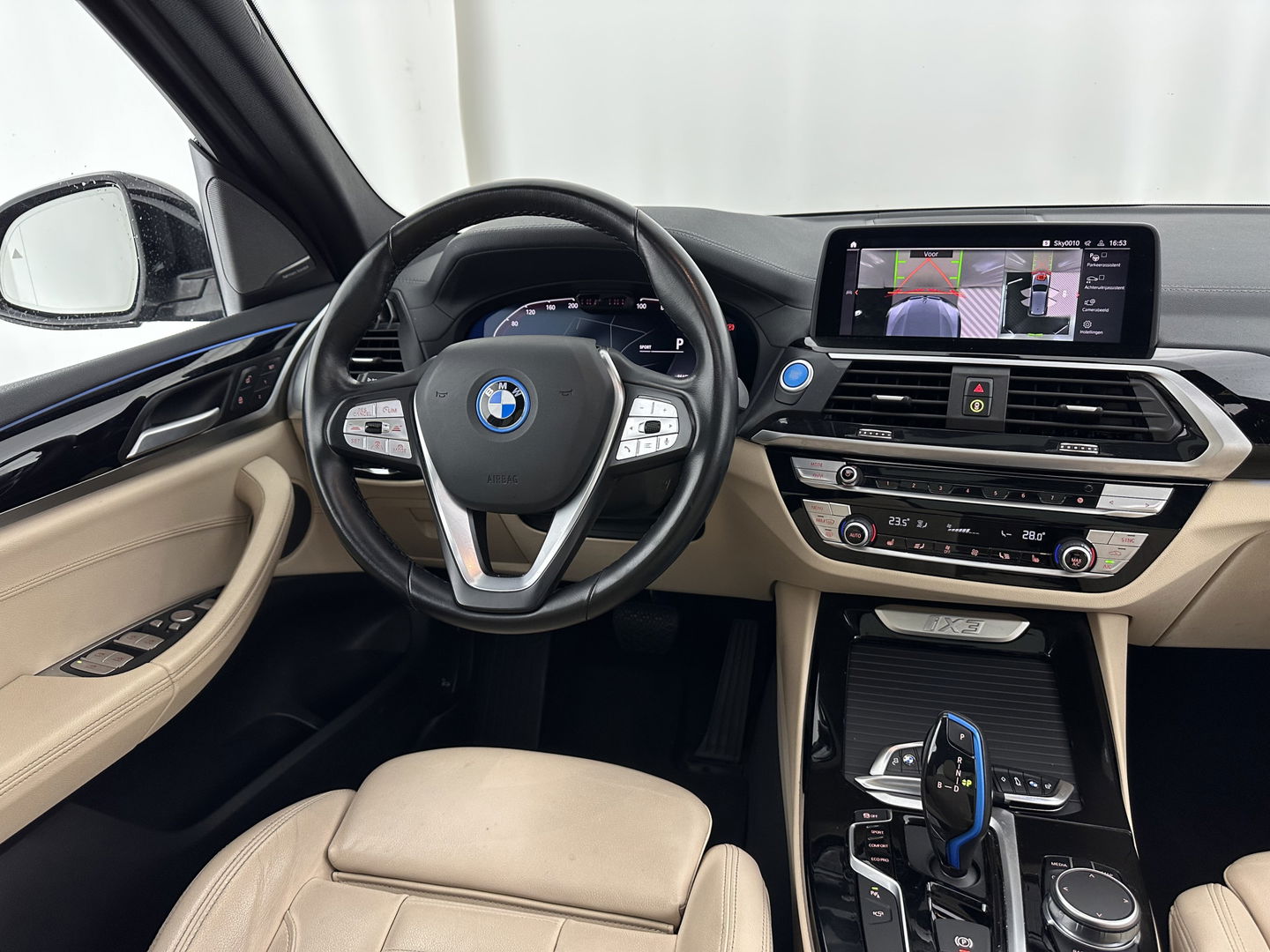 BMW iX3 High Executive 80 kWh [ 3-Fase-11kW ] {SOH-96%} (INCL-BTW) Aut. *PANO | LEATHER | HARMAN/KARDON | FULL-LED | BLINDSPOT | MEMORY-PACK | DIGI-COCKPIT | HEATED-SPORTSEATS | KEYLESS | TOPVIEW | DAB+ | NAVI-FULLMAP | HEAD-UP | 20''ALU*