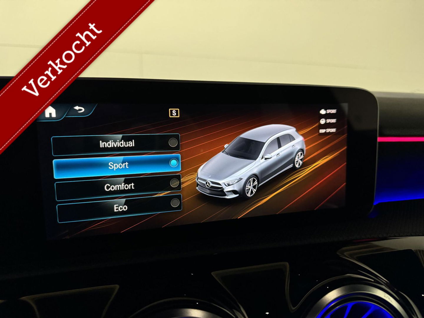 Mercedes-Benz A-Klasse 200 AMG Pano Sfeer Camera Cruise Widescreen