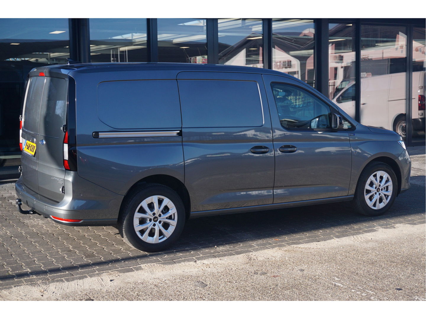 Ford Transit Connect L2 1.5 PHEV Hybride Limited 150PK AUT BPM VRIJ!! Navi, Cam, LED, LM Velg, Trekhaak!! NR. M01*