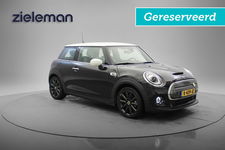 MINI Electric - Cooper Essential 33 kWh - Carplay, Navi, Clima, Cruise, Camera, Half Leer, SOH 95%