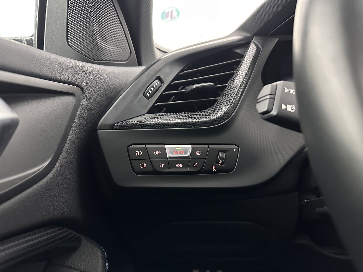 BMW 2 Serie Gran Coupé 220i M-Sportpack Business Edition (INCL-BTW) Aut. *PANO | MICROFIBRE-SPORTSEATS | FULL-LED | DIGI-COCKPIT | CAMERA | NAVI-FULLMAP | HIFI-SOUND | DAB+ | ECC | PDC | CRUISE | CARPLAY | KEYLESS | PRIVACYGLASS | 18"ALU*