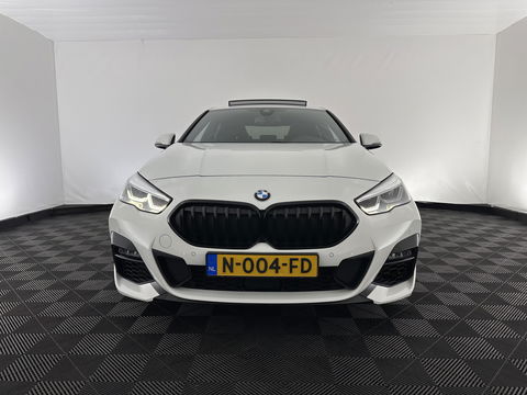BMW 2 Serie Gran Coupé 220i M-Sportpack Business Edition (INCL-BTW) Aut. *PANO | MICROFIBRE-SPORTSEATS | FULL-LED | DIGI-COCKPIT | CAMERA | NAVI-FULLMAP | HIFI-SOUND | DAB+ | ECC | PDC | CRUISE | CARPLAY | KEYLESS | PRIVACYGLASS | 18"ALU*