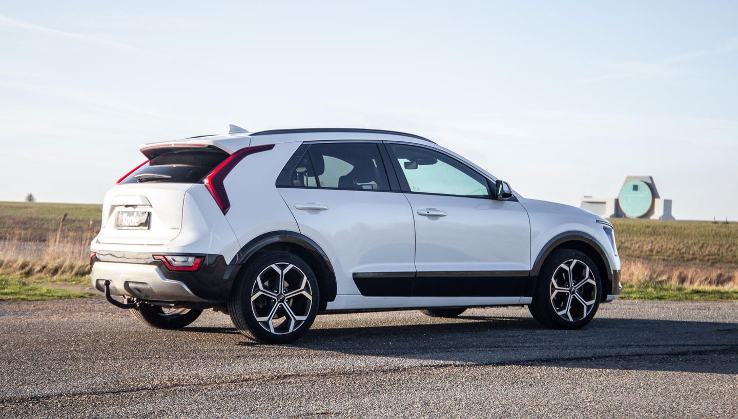 Kia Niro 1.6 GDi PHEV DynamicLine TREKHAAK / PLUG IN HYBRID / CARPLAY / NAVI / FABRIEKS GARANTIE !