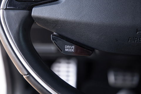 Kia Niro 1.6 GDi PHEV DynamicLine TREKHAAK / PLUG IN HYBRID / CARPLAY / NAVI / FABRIEKS GARANTIE !