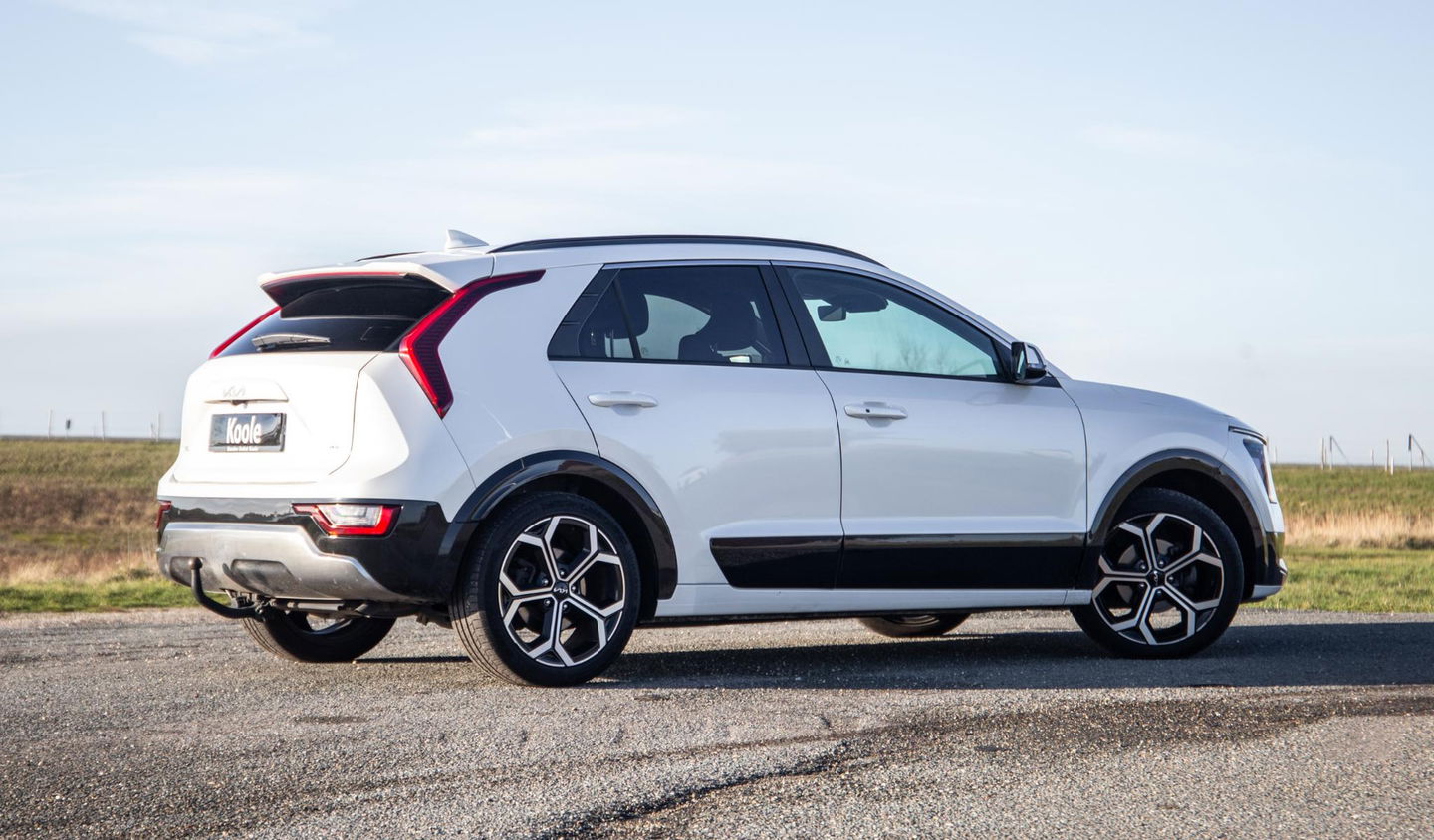 Kia Niro 1.6 GDi PHEV DynamicLine TREKHAAK / PLUG IN HYBRID / CARPLAY / NAVI / FABRIEKS GARANTIE !