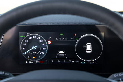 Kia Niro 1.6 GDi PHEV DynamicLine TREKHAAK / PLUG IN HYBRID / CARPLAY / NAVI / FABRIEKS GARANTIE !