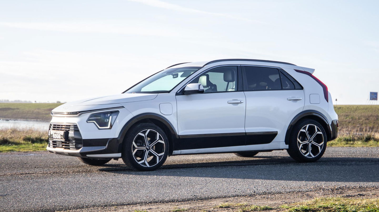 Kia Niro 1.6 GDi PHEV DynamicLine TREKHAAK / PLUG IN HYBRID / CARPLAY / NAVI / FABRIEKS GARANTIE !