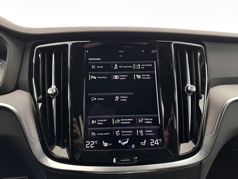 Volvo S60 2.0 B3 R-Design Black Edition (INCL-BTW) Aut. *FULL-LED | LEATHER | HEATED-R-SPORTSEATS | HARMAN/KARDON | MEMORY-PACK | CAMERA | NAVI-FULLMAP | ECC | PRIVACYGLASS | PDC | CRUISE | LANE-ASIST | DAB | DIGI-COCKPIT | TOWBAR