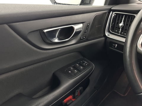 Volvo S60 2.0 B3 R-Design Black Edition (INCL-BTW) Aut. *FULL-LED | LEATHER | HEATED-R-SPORTSEATS | HARMAN/KARDON | MEMORY-PACK | CAMERA | NAVI-FULLMAP | ECC | PRIVACYGLASS | PDC | CRUISE | LANE-ASIST | DAB | DIGI-COCKPIT | TOWBAR