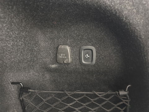 Volvo S60 2.0 B3 R-Design Black Edition (INCL-BTW) Aut. *FULL-LED | LEATHER | HEATED-R-SPORTSEATS | HARMAN/KARDON | MEMORY-PACK | CAMERA | NAVI-FULLMAP | ECC | PRIVACYGLASS | PDC | CRUISE | LANE-ASIST | DAB | DIGI-COCKPIT | TOWBAR