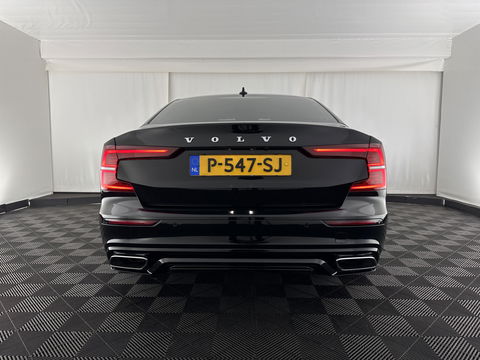 Volvo S60 2.0 B3 R-Design Black Edition (INCL-BTW) Aut. *FULL-LED | LEATHER | HEATED-R-SPORTSEATS | HARMAN/KARDON | MEMORY-PACK | CAMERA | NAVI-FULLMAP | ECC | PRIVACYGLASS | PDC | CRUISE | LANE-ASIST | DAB | DIGI-COCKPIT | TOWBAR