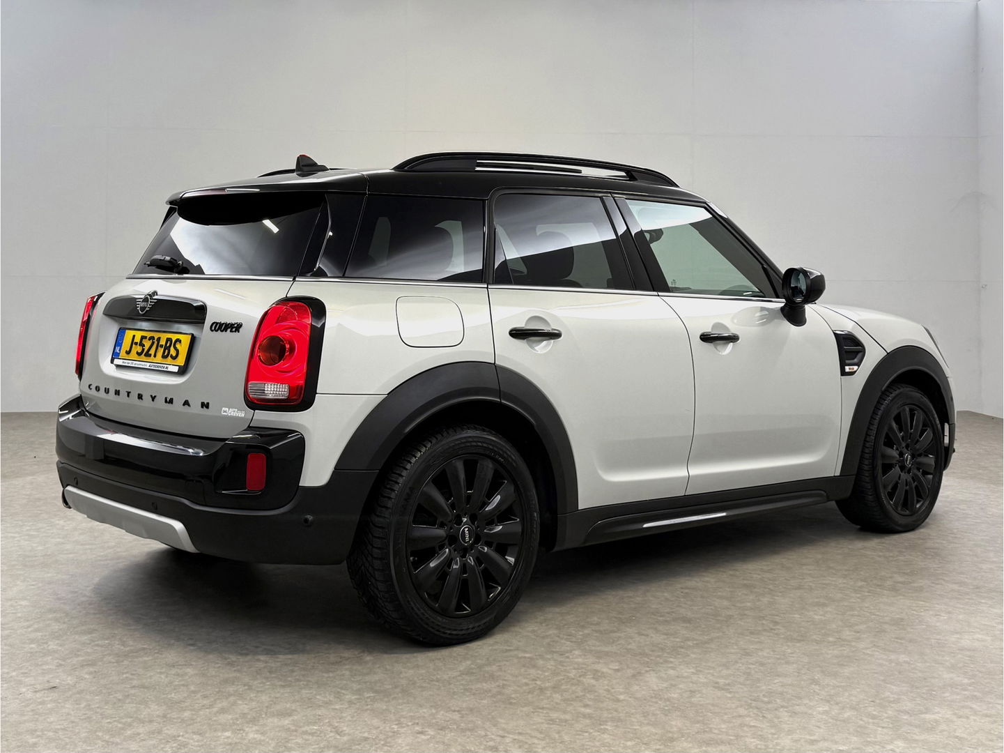 MINI Countryman 1.5 Cooper White Silver Edition | H/K | HuD | Pano | Sfeer | Stoelverw. | Carplay | Keyless | NAP