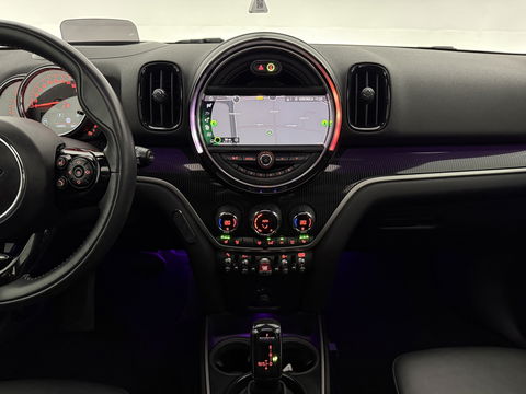 MINI Countryman 1.5 Cooper White Silver Edition | H/K | HuD | Pano | Sfeer | Stoelverw. | Carplay | Keyless | NAP