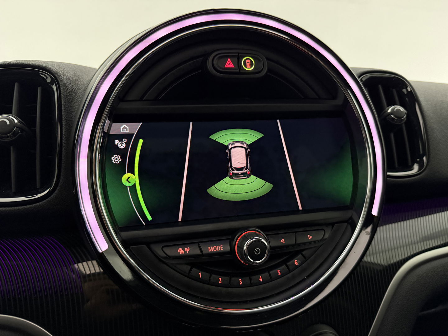 MINI Countryman 1.5 Cooper White Silver Edition | H/K | HuD | Pano | Sfeer | Stoelverw. | Carplay | Keyless | NAP