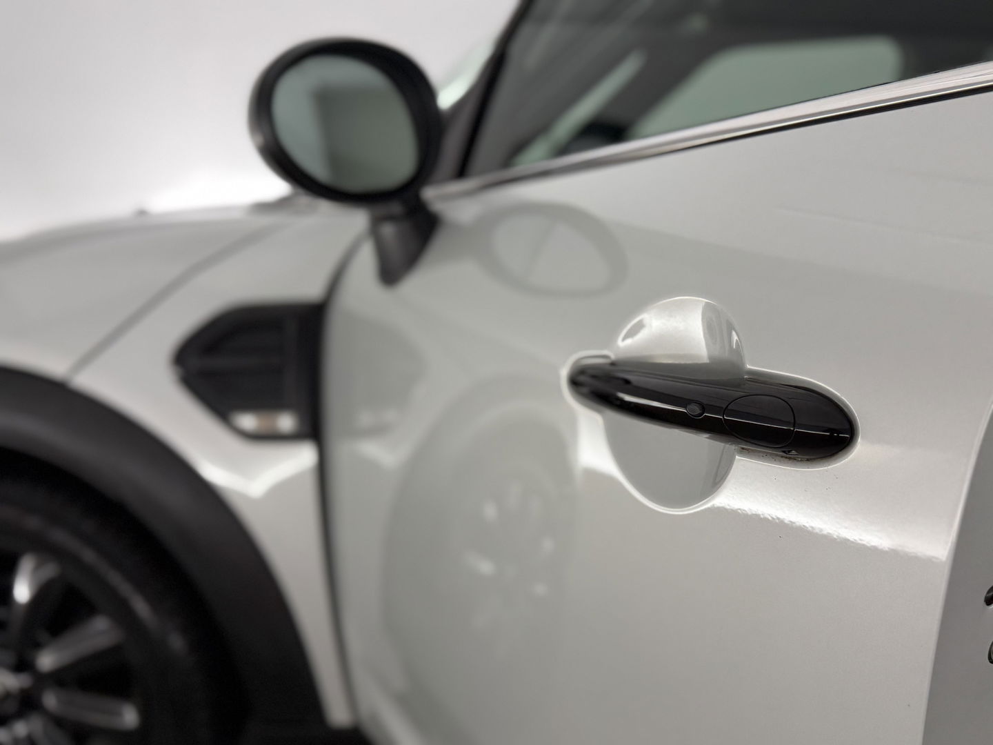 MINI Countryman 1.5 Cooper White Silver Edition | H/K | HuD | Pano | Sfeer | Stoelverw. | Carplay | Keyless | NAP