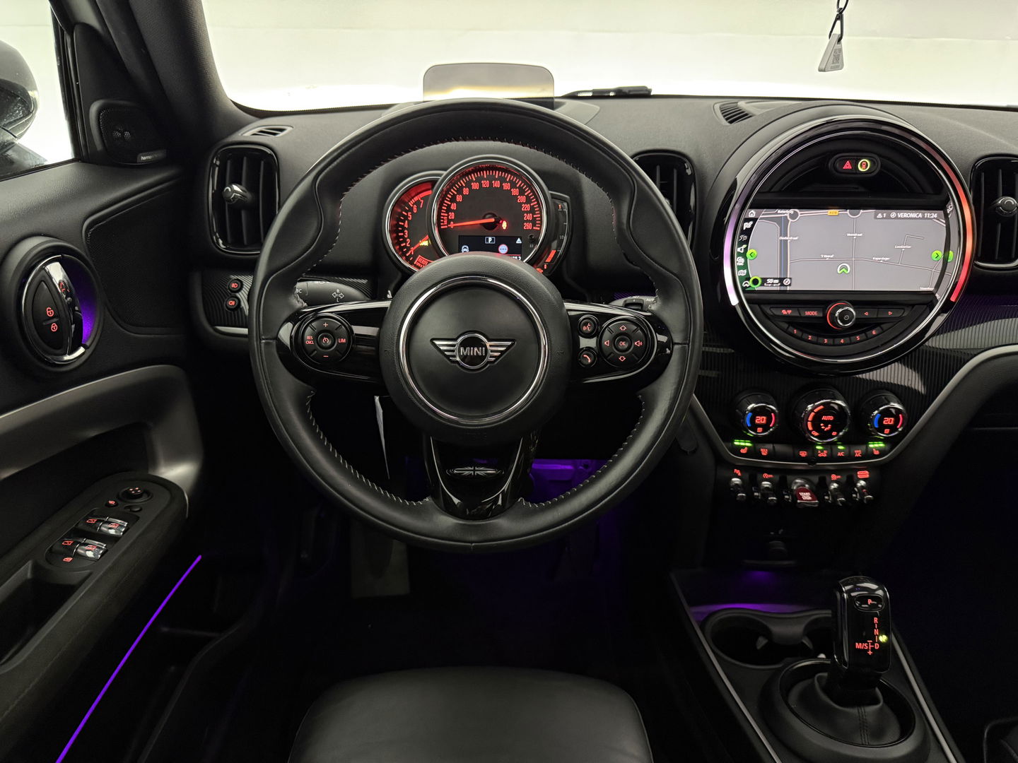 MINI Countryman 1.5 Cooper White Silver Edition | H/K | HuD | Pano | Sfeer | Stoelverw. | Carplay | Keyless | NAP