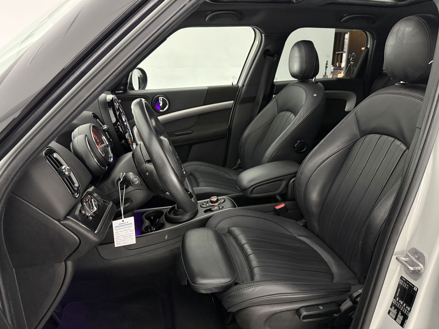 MINI Countryman 1.5 Cooper White Silver Edition | H/K | HuD | Pano | Sfeer | Stoelverw. | Carplay | Keyless | NAP