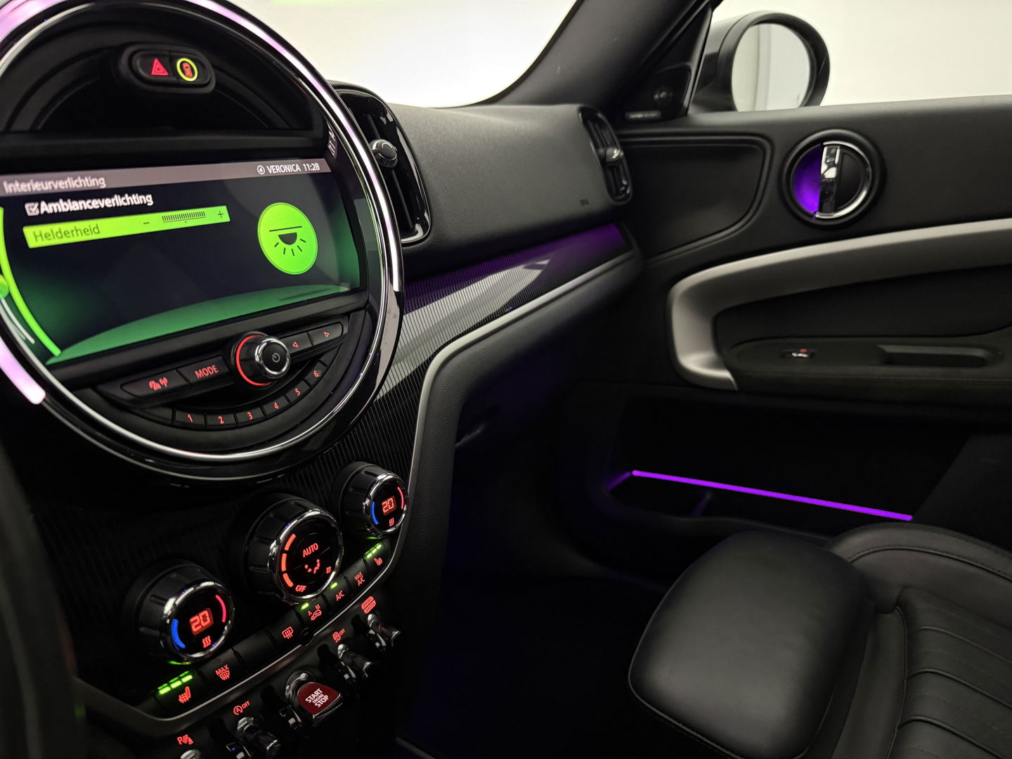 MINI Countryman 1.5 Cooper White Silver Edition | H/K | HuD | Pano | Sfeer | Stoelverw. | Carplay | Keyless | NAP