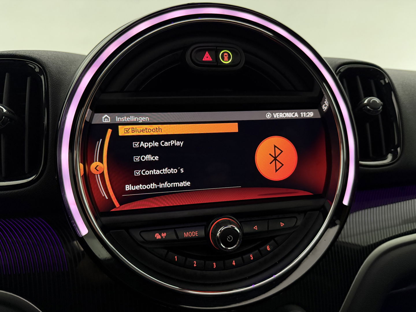 MINI Countryman 1.5 Cooper White Silver Edition | H/K | HuD | Pano | Sfeer | Stoelverw. | Carplay | Keyless | NAP