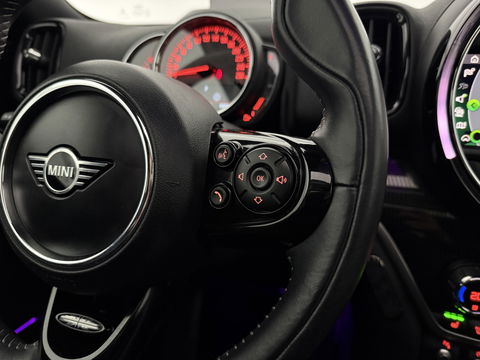 MINI Countryman 1.5 Cooper White Silver Edition | H/K | HuD | Pano | Sfeer | Stoelverw. | Carplay | Keyless | NAP