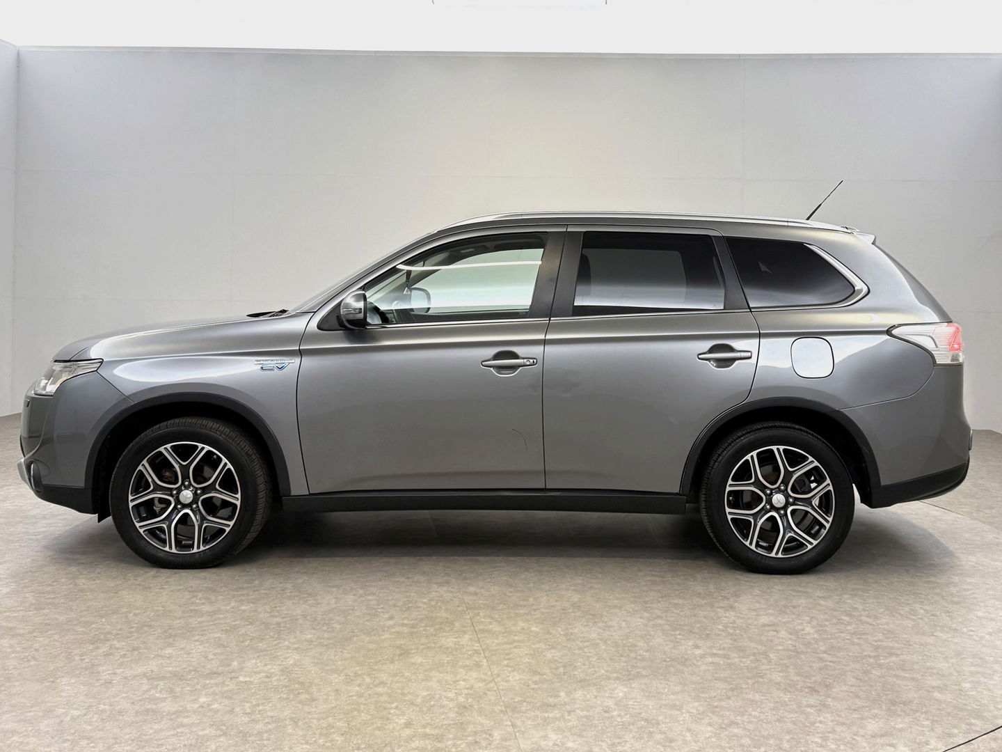 Mitsubishi Outlander 2.0 PHEV Executive Edition | Camera | Cruise | Clima | LED | Navi | NAP